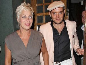 Denise Welch and boyfriend Lincoln Townley
leaving the Ivy Restaurant
London