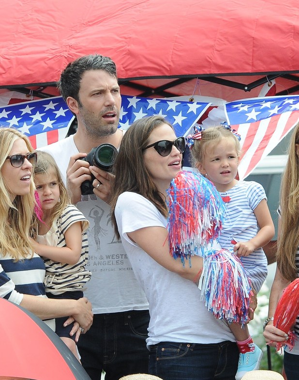 Ben Affleck, Jennifer Garner and daughters Violet and Seraphina