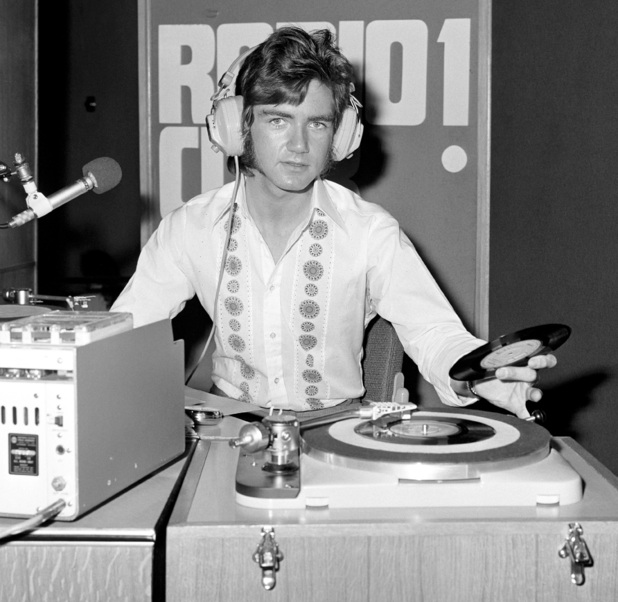 Noel Edmonds  Noel edmonds, Bbc radio, Radio wave