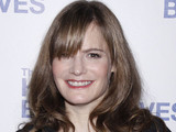Jennifer Jason Leigh