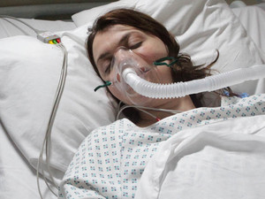 Tracy is taken to hospital where he condition worsens