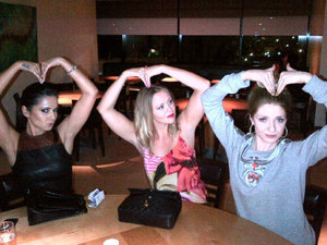 Cheryl Cole, Kimberley Walsh, Nicola Roberts, twitter