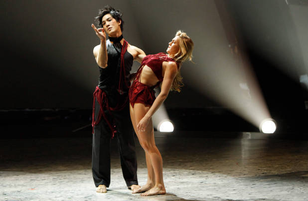 So You Think You Can Dance USA S09E10: Lindsay Arnold and Cole Horibe