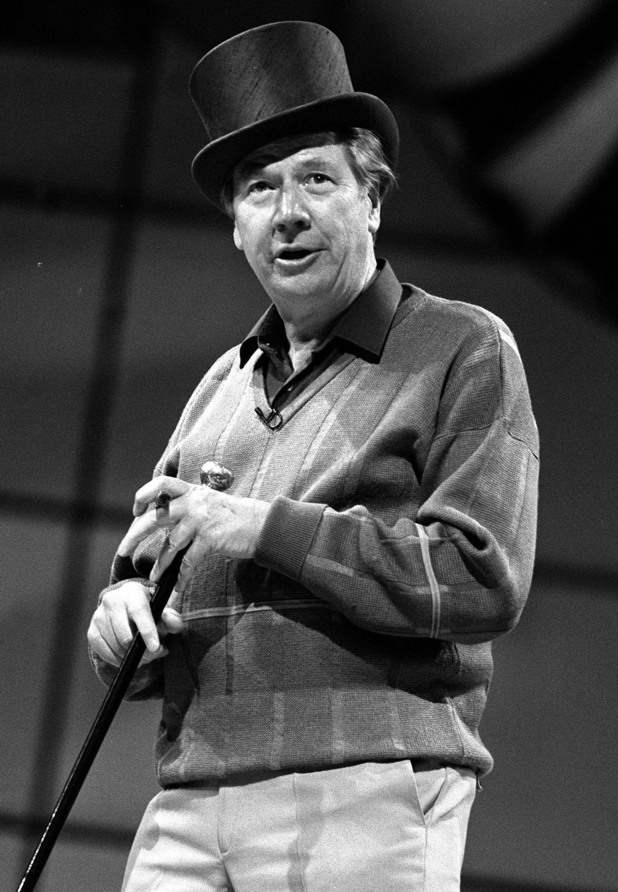 Max Bygraves performing in 1986.