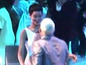 Rihanna and Chris Brown Embrace at the MTV VMA awards.