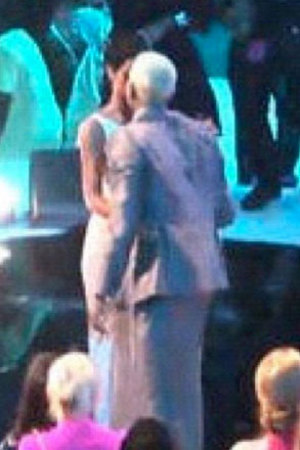 Rihanna, Chris Brown 'spotted kissing' at MTV VMAs