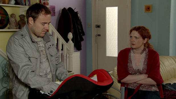 Tyrone tells Fiz what really happened with Ruby. A shocked Fiz struggles to believe that Kirsty would really hurt Ruby
