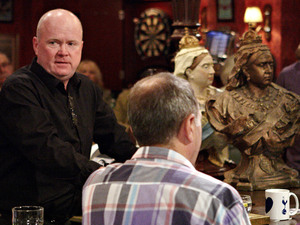 The unveiling of the new Queen Vic bust does not get the reaction Phil was hoping for.