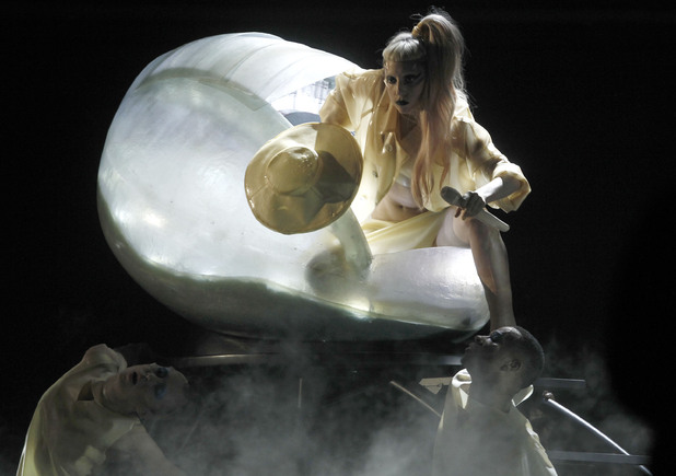 Lady GaGa, Grammy Awards 2011
