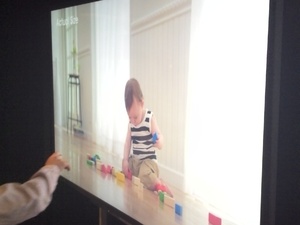 Demonstration of Sony's new 84-inch 4K TV (Bravia KD-84X9005)