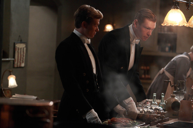 Downton Abbey S03E04: Ed Speleers as Jimmy Kent and Matt Milne as Alfred Nugent