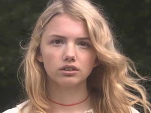Hannah Murray as Cassie in 'Skins'