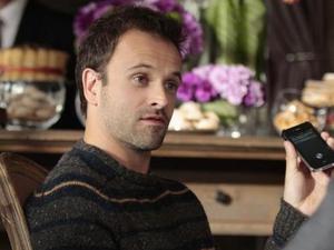 Elementary (Season 1, Episode 4) - 'The Rat Race'