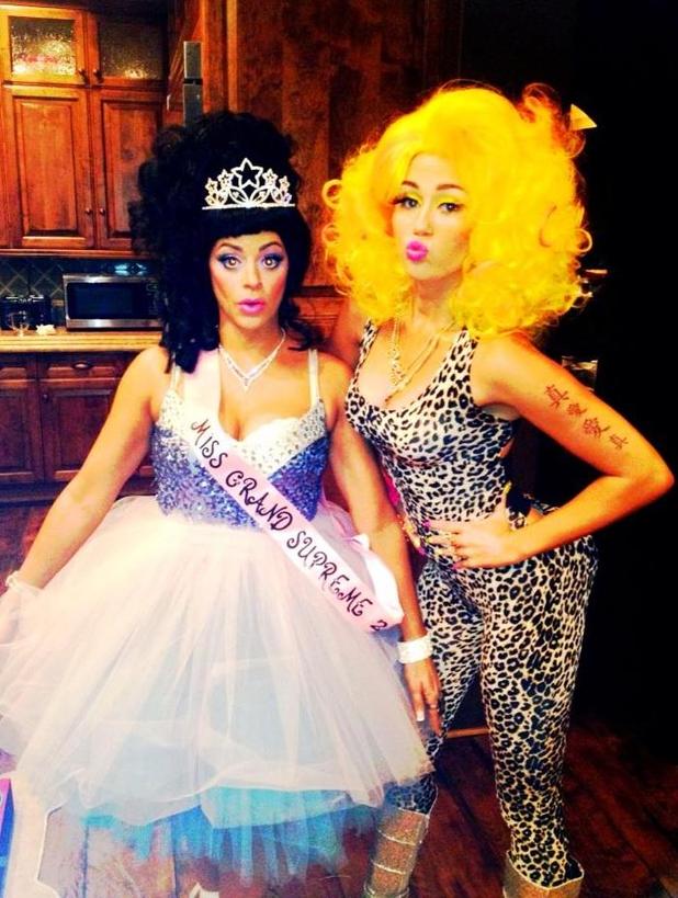  Miley Cyrus, twitter, halloween