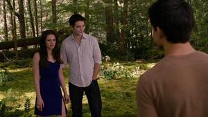 'Twilight Breaking Dawn Part 2' Keep Your Distance clip