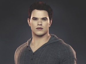 Kellan Lutz as Emmett Cullen in The Twilight Saga: Breaking Dawn Part 2