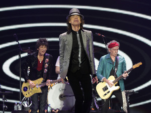 rolling stones performing