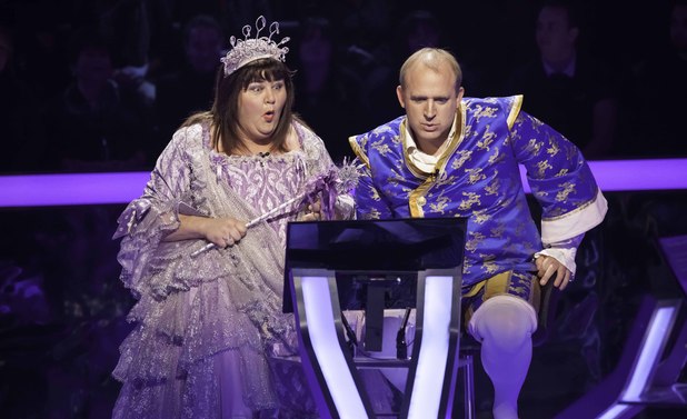 Who Wants To Be A Millionare? Pantomime special: Tim Vine and Cheryl Fergison