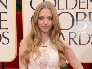 Amanda Seyfried arriving at the 70th Annual Golden Globe Awards 2013 in Los Angeles 