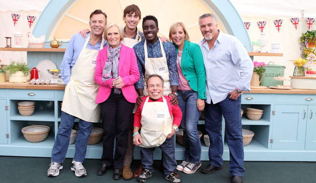 The Great Comic Relief Bake Off: Duncan Bannatyne, Mary Berry, Simon Reeve, Warwick Davis, Andy Akinwolere, Mel Giedroyc, Paul Hollywood