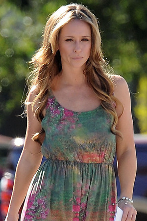 Jennifer Love Hewitt on the set of Lifetime Television's drama series 'The Client List' 