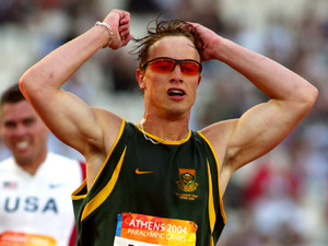Oscar Pistorious, South Africa's Oscar Pistorius races ahead to win the Men's T44 200 metres final, Athens Athens Paralympic Games 2004