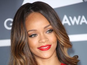 Miss Mode: Rihanna at Grammys