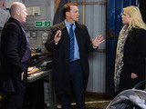 Billy tells Phil and Sharon that Lola has runaway with Lexi.