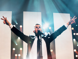 Gary Barlow performing in Manchester for his first live DVD.