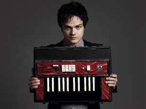 Jamie Cullum promotional shot.