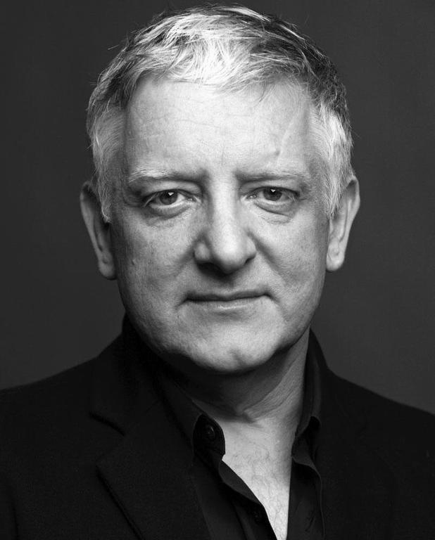 Simon Russell Beale Net Worth