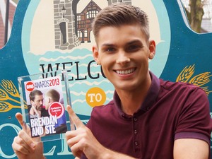 Hollyoaks' Kieron Richardson with the Forbidden Lovers award