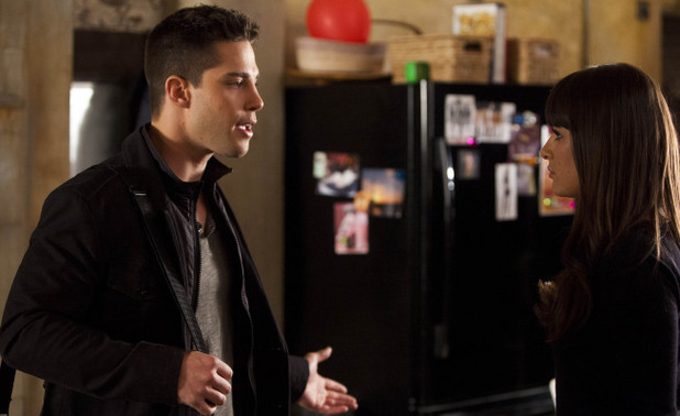 Rachel (Lea Michele) confronts Brody (Dean Geyer) in Glee S04E17: 'Guilty Pleasures'