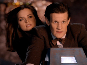 The Doctor (Matt Smith) & Clara (Jenna-Louise Colman) in Doctor Who S07E02: 'The Rings of Akhaten'