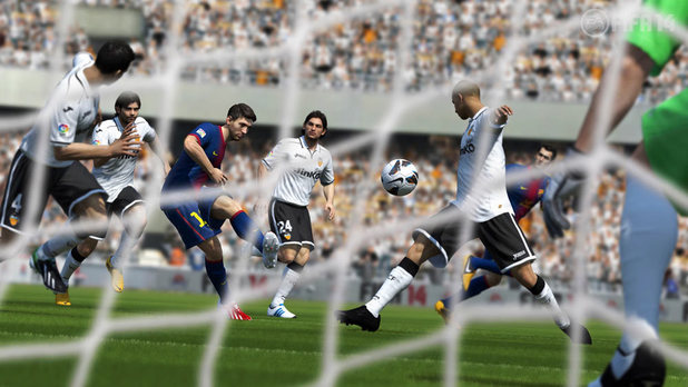 Gameplay screenshot of FIFA 14