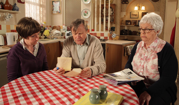 8125: Roy reads the letter from his father asking him to get in touch. With he agree to phone St. John?