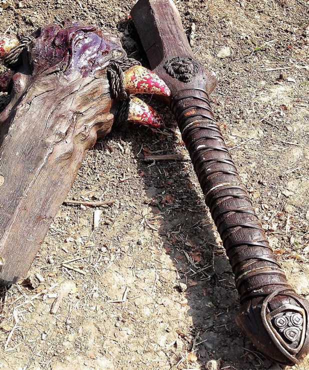 Dwayne Johnson tweets photos from the 'Hercules' set
