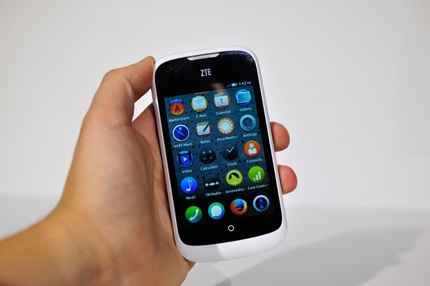 How to open the back of a zte phone how to open the back of a zte phone one day