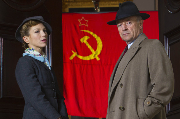 'Foyle's War' to return for new series on ITV in 2015 - TV News