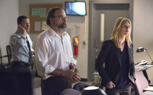 Mandy Patinkin as Saul Berenson and Claire Danes as Carrie Mathison in Homeland: 'Good Night'