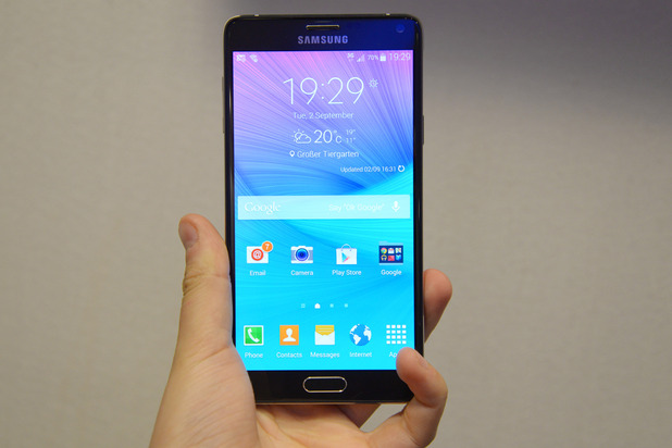 http://i1.cdnds.net/14/36/618x412/tech-samsung-galaxy-note-4-8.jpg