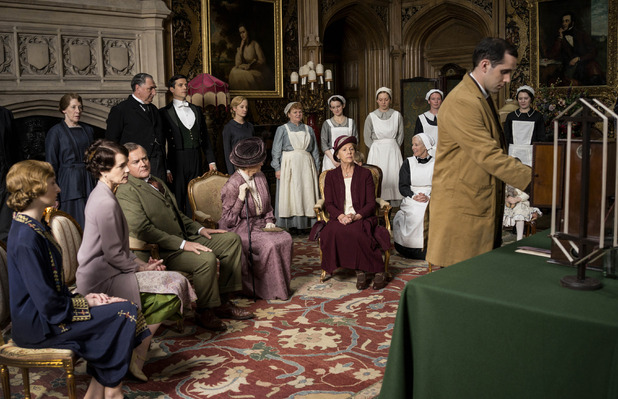 Downton Abbey S05E02