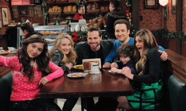 See Shawn Hunter reunite with Cory Matthews in Girl Meets ...