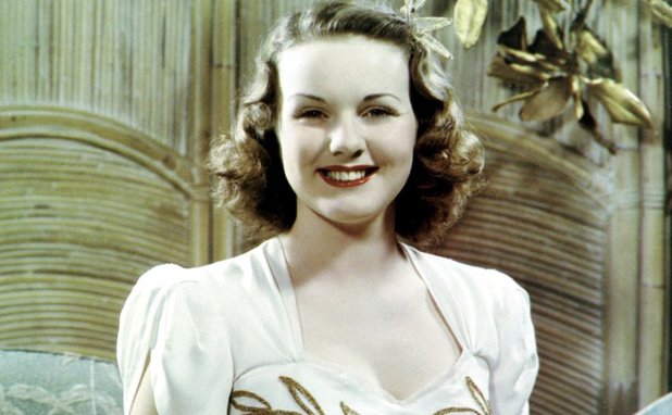 Musical actress Deanna Durbin dies, aged 91 - Movies News - Digital Spy