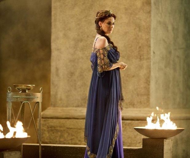 Sarah Parish as Pasiphae - Atlantis S01E12: 'Touched by the Gods - Part ...