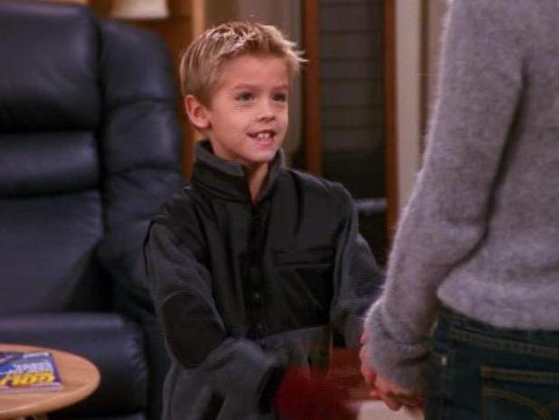 Here's what the twins who played baby Emma in Friends look like now ...