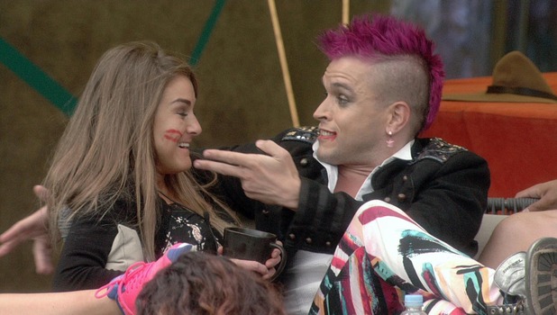 Big Brother: Pete Bennett reunites with Nikki Grahame in the house ...